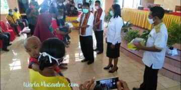 Melki Lakalena Bantu Makanan Tambahan Untuk Ibu Hamil dan Balita