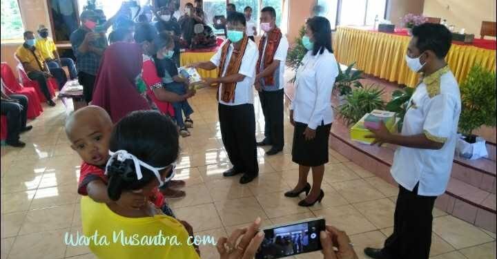 Melki Lakalena Bantu Makanan Tambahan Untuk Ibu Hamil dan Balita