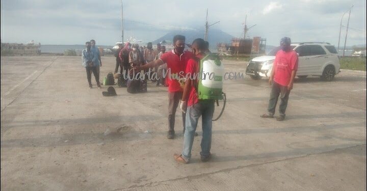 KM. Banawa Nusantara Jemput 14 Warga Lembata di Larantuka, Apol Mayan : “Pelaku Perjalanan Meningkat”