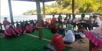 Yuni Damayanti, : Terapkan Pola Hidup Sehat , Jadikan Masker Aksesoris Perempuan