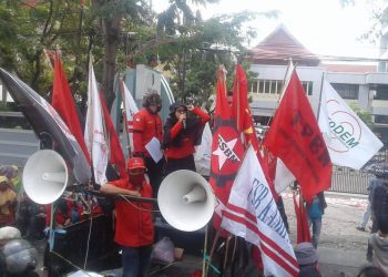 GERAK MAKASSAR Aksi di Depan Kantor DPRD Provinsi Sulawesi Selatan