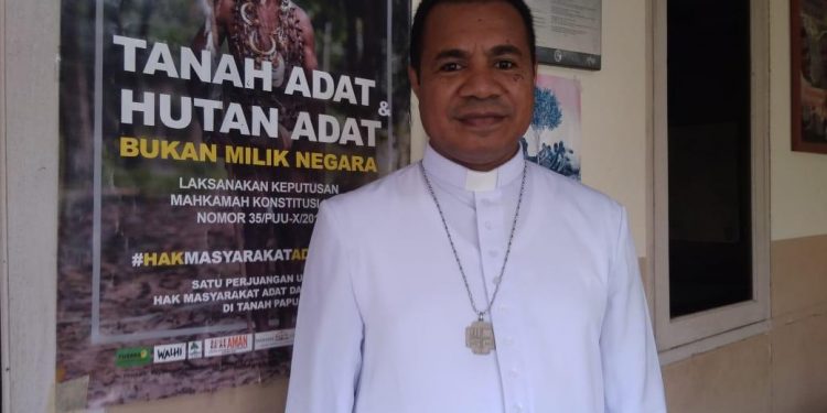 Pastor Amo : Polisi Harus Ayomi Masyarakat Dengan Baik