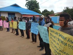 Puluhan Warga Datangi Sekretariat    DPD Nasdem Merauke