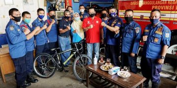 Ngobras Bareng Pemadam Kebakaran Bamsoet: Pemadam Kebakaran Pahlawan Masyarakat Masa Kini