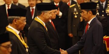 Presiden Jokowi Anugerahi Tanda Jasa dan Kehormatan Kepada 53 Tokoh