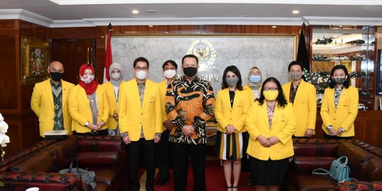 Bamsoet Gandeng ILUNI UI Review Berbagai Produk UU