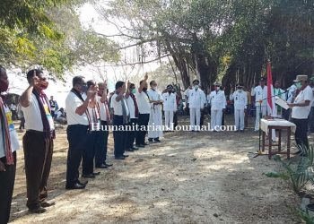 Bupati  Sunur Lantik Para Pejabat Eselon Pemkab Lembata di Desa Pasir Putih