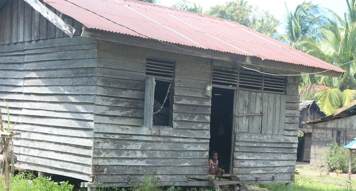 Perumahan masyarakat di Kampung Woner, Distrik Kimaam, Kabupaten Merauke – FOTO : Fransiskus Labi Kobun