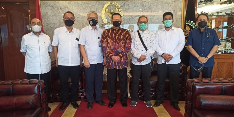 Bertemu Koperasi Awak Garuda, Bamsoet Dukung Usaha Peternakan Domba