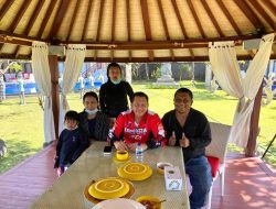 Ngobras Bareng Pengrajin Rumah Kayu Joglo di Bali Bamsoet: Karya Ukir Indonesia Lebih Bagus dari Produk Impor