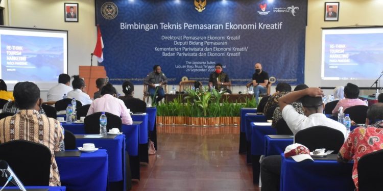 Andreas Hugo Parera Buka Bimtek Pemasaran Ekonomi Kreatif di Labuan Bajo