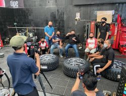 Potret Para Pekerja Bengkel Velg dan Ban di Tengah Pandemi Bamsoet Dorong Bengkel Berinovasi Dalam Layanan Service Kendaraan