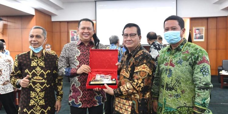 FGD ‘Restorasi Haluan Negara Dalam Paradigma Pancasila’ Bamsoet: PPHN Dibutuhkan Sebagai Pedoman Arah Pembangunan Bangsa