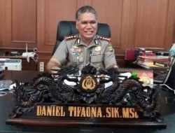 Brigjen Tifaona Apresiasi Buku Membangun Tanpa Sekat