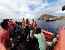 Wisatawan di Labuan Bajo Barhasil Dievakuasi, Kepala Basarnas: Kapal Sempat Hanyut