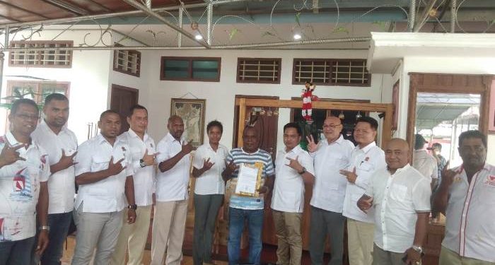 Serahkan  Surat Keputusan Dukungan Partai,  Pengurus Gerindra Temui Romanus Mbaraka