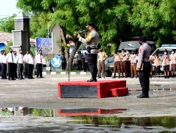 Kapolres Lembata, AKBP Yoce Marten Pimpin Apel Gelar Operasi Lilin Turangga, Pengamanan Natal dan Tahun Baru