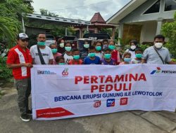 Pertamina dan Hikam Lembata Salurkan Minyak Tanah Gratis Untuk Pengungsi Ile Lewotolok