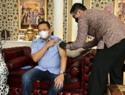 Bamsoet Disuntik Vaksinasi Covid-19, Bagaimana Rasanya?