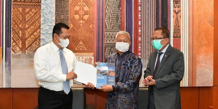 MPR RI Terima Bantuan 40 Ribu Masker Dari Parlemen Vietnam