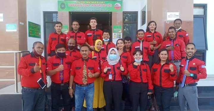 Advokat  LBH Surya NTT Kini Bertambah Menjadi 19 Orang