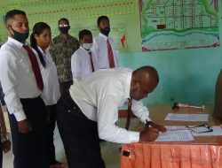 Lantik Anggota BPD Watotutu, Camat Ile Mandiri Ingatkan Pentingnya Mitra Kerja Sama