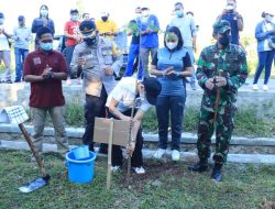 Bupati Mabar Bersama Forkompimda Tanam Ribuan Pohon Flamboyan di Destinasi Wisata Labuan Bajo