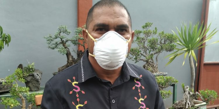 Bupati Flotim Anton Hadjon Siap Disuntik Vaksin Covid-19