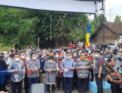 Hari Pers Nasional : Bakti Sosial SMSI Bikin Warga Tersenyum