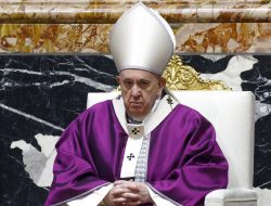 Pesan Paus Fransiskus : “Dipanggil Untuk Membangun Keluarga Manusia”