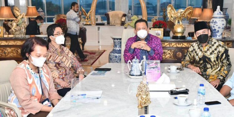 Terima Direksi PLN, Bamsoet Dukung PLN Beri Diskon Tarif Listrik Bagi Pemilik Kendaraan Listrik