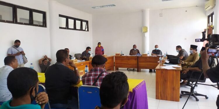 Komisi II Minta Pemkab Lembata Revisi Perda Nomor 3 Tahun 2020 Karena Rugikan Buruh Pelabuhan