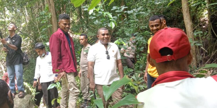 Wabup Flotim dan Mahasiswa IKTL Berjanji Rawat Kawasan Mata Air Wairang