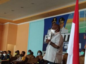 Buka Kejuaraan Bulutangkis Bupati Cup, Romanus : Pemain Harus Bertanding Sportif