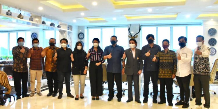 Terima Pengurus Besar Persatuan Catur Seluruh Indonesia