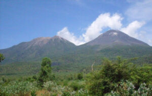 Bupati Flotim: Waspada Aktivitas Vulkanik Gunung Lewotobi Meningkat