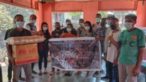 OMK Karang Taruna Waimana 1 Bantu Korban Banjir Bandang Adonara