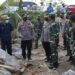 Panglima TNI dan Kapolri Tinjau Rumah Korban Banjir Bandang di Lembata