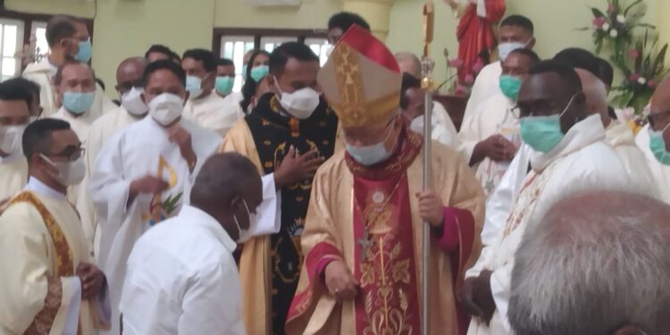 Bupati Merauke : Kita Umat Katolik Berhenti Bicara Para Imam