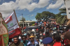 Datangi Rumahnya, Aloysius Dumatubun ‘Diultimatum’ Angkat Kaki Dari Merauke