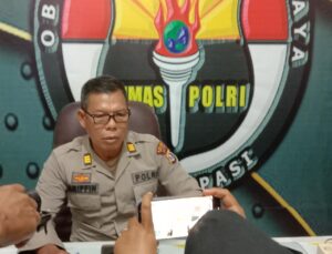 Romanus Mbaraka Polisikan AD, Seorang Notaris  ke Polres Merauke
