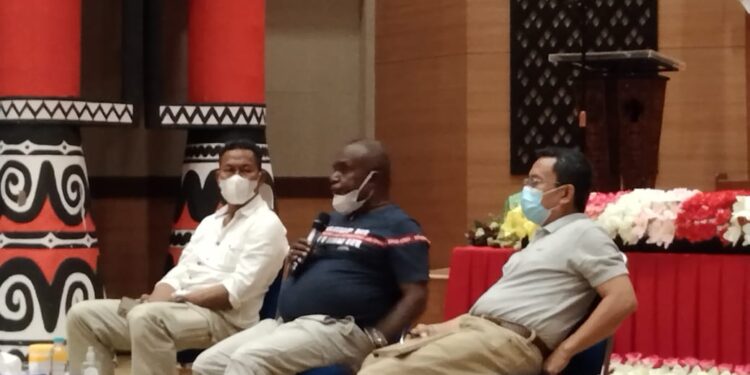 Antonio Ohoitimur Diingatkan Tak Main Potong Ke Atas, Romanus : Ular Tak Bisa Tipu Naga