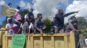 Tiga Pimpinan DPRD Lembata Tak Hadir Dialog Dengan Aliansi Rakyat Lembata Bersatu