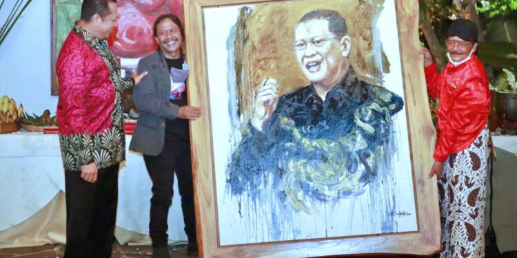 Bamsoet Buka Pameran Lukisan ‘Semar Ngruwat Jagad’