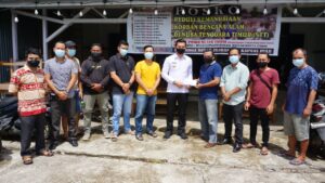 Bupati Kapuas Hulu, Fransiskus Dian Bantu Korban Bencana NTT