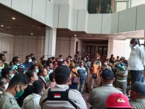 Kala Mereka Meneteskan Air Mata Didepan Bupati Merauke