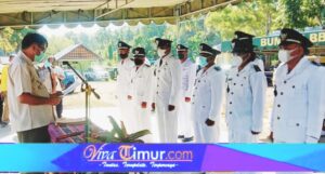 Bupati Lembata Lantik 13 Penjabat Kades di Pantai Wisata Mingar