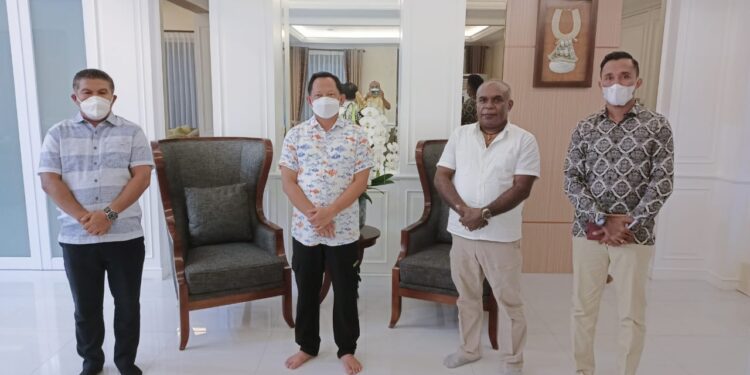 Temui Mendagri diKediamannya, Sejumlah 	Point Disampaikan Bupati Merauke