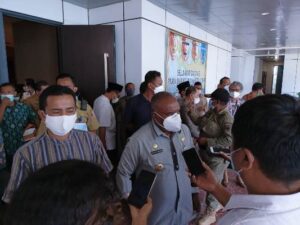 Mulai Besok, Masyarakat Tak Gunakan Masker Disuruh Push Up