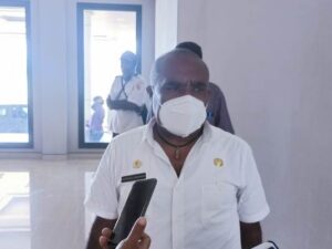 Bupati Merauke : Saya Lebih Tegas Lagi, Warga Tak Pakai Masker Selain Hukuman Push Up, Dirotan